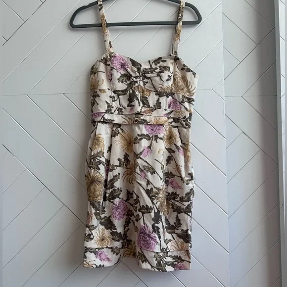 Women’s Aritzia Wilfred Drapey Lyocell Dress in birch size 6 - Picture 3 of 9